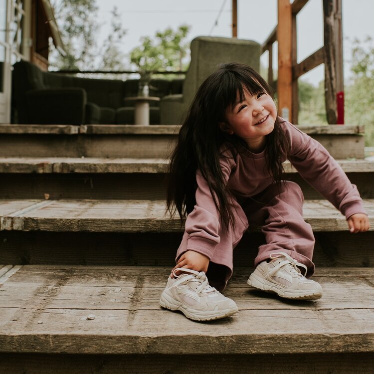 Koko Noko girls' jogging trousers wide leg old pink organic cotton | WN1915