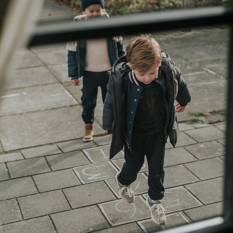 Koko Noko Jungenhose dunkelblau, strukturiert | M60861-37