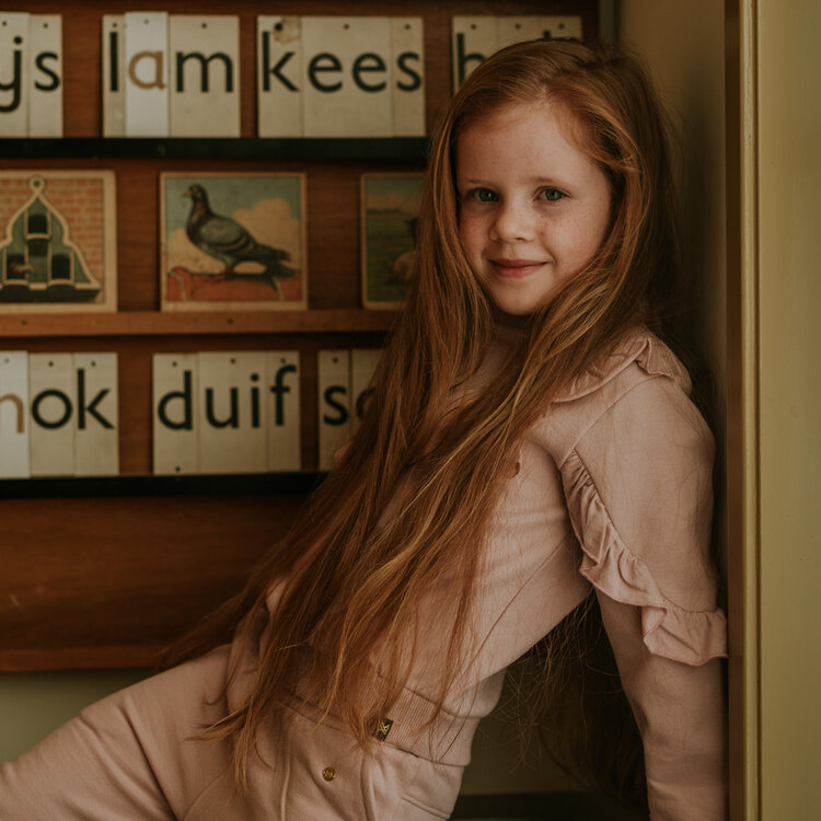 Koko Noko meisjes sweater roze ruffles stretch | M60911-37