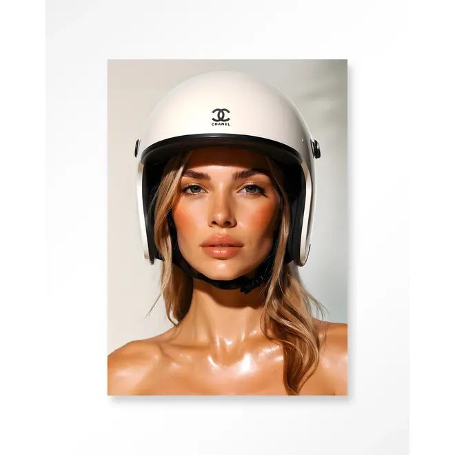 Urban Cotton Wandkleed Chanel Helmet