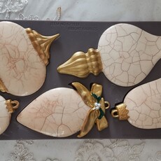 Redesign with Prima Redesign - Mould - Bright Baubles