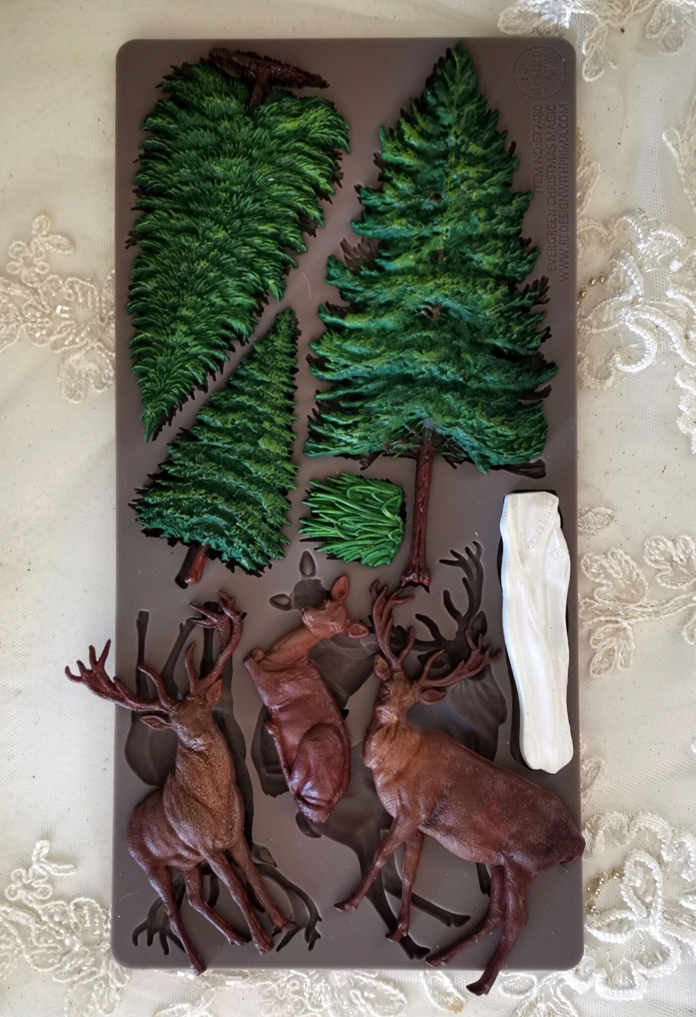 Redesign with Prima Redesign - Mould - Evergreen Christmas Magic