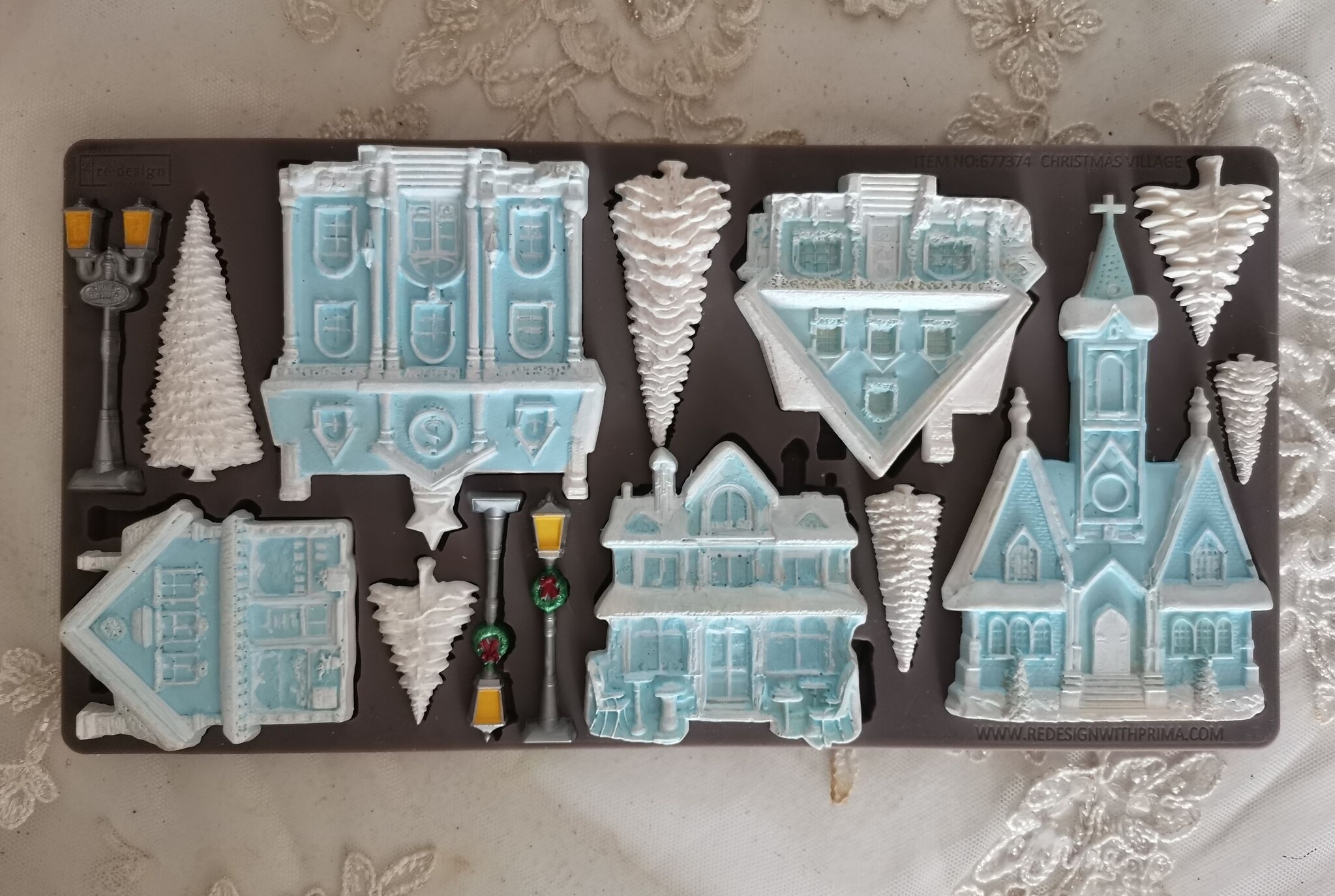 Redesign with Prima Redesign - Mould - Christmas Village
