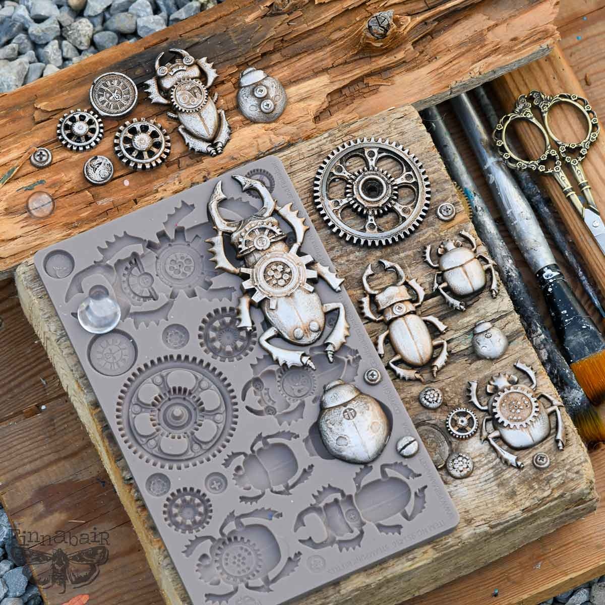 Redesign with Prima Redesign - Mould - Steampunk Beetles (Finnabair)