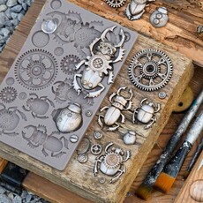 Redesign with Prima Redesign - Mould - Steampunk Beetles (Finnabair)