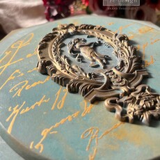 Redesign with Prima Redesign - Mould - Salon De La Paix