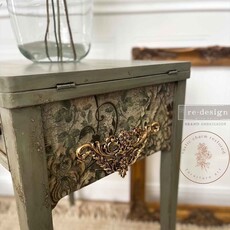 Redesign with Prima Redesign - Mould - Salon Des Glaces