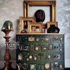 Redesign with Prima Redesign - Mould - Lysandra