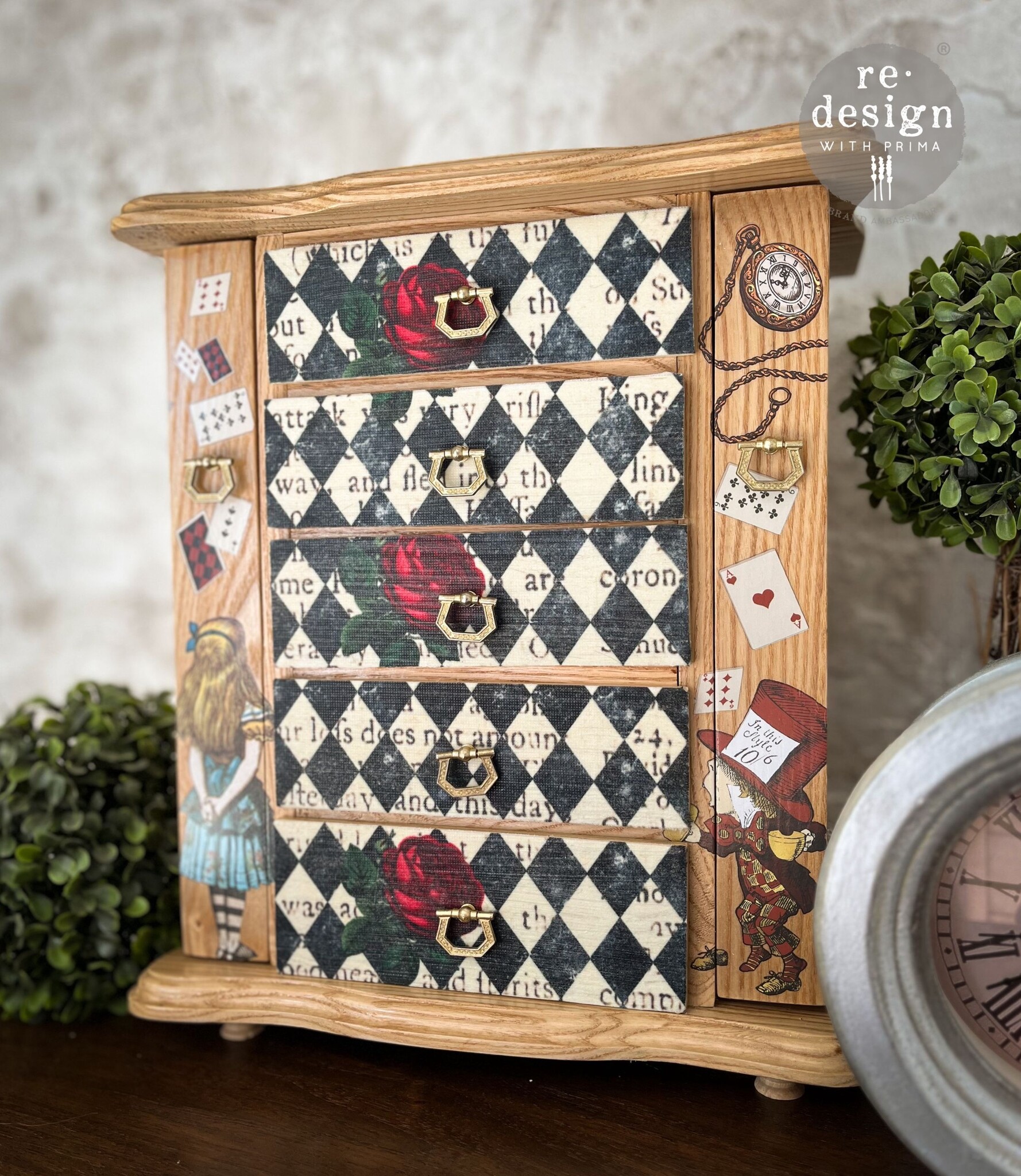 Redesign with Prima Redesign - Decoupage Tissue Paper - Queen's Court of Roses