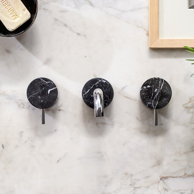 Marmer lichaam inbouw wastafelkraan zwart