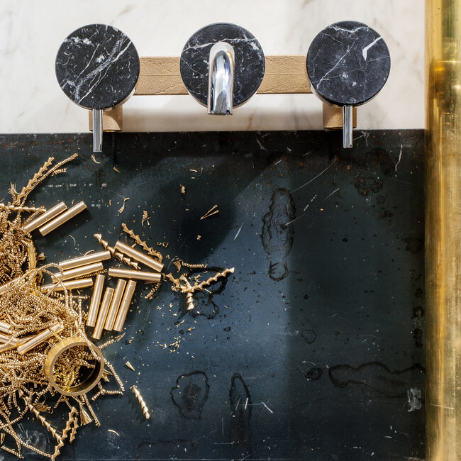 Marmer lichaam inbouw wastafelkraan zwart