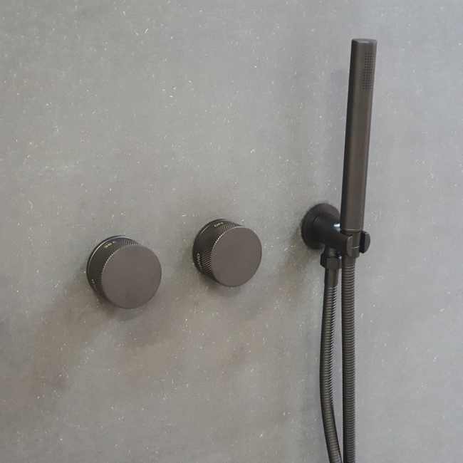 Como Badkraan zwart , Mood 60 met handdouche met wand montage inbouwbox