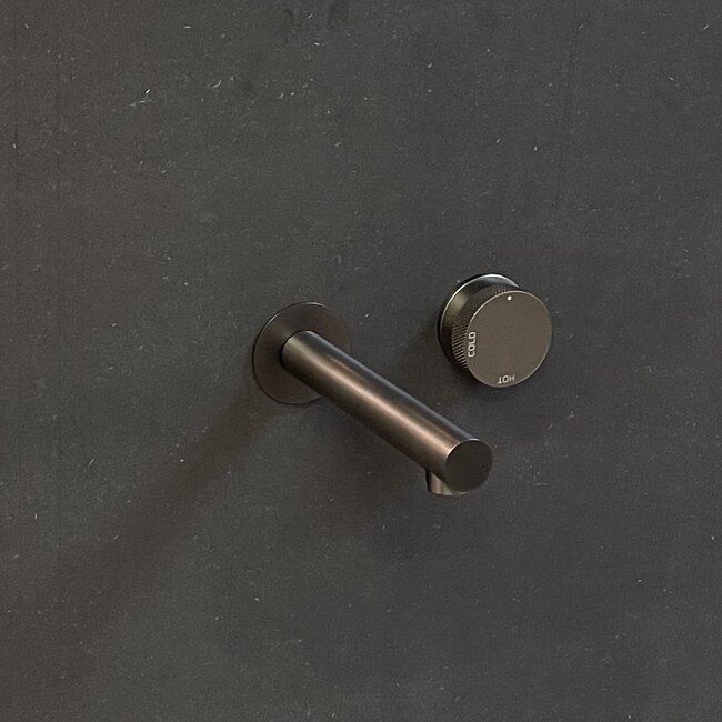 Como Inbouw wastafelkraan Mood 60 gunmetal zwart met 21 cm uitloop incl. inbouwdeel