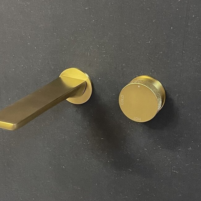 Como Inbouw wastafelkraan Mood 60 goud - messing - geborsteld vierkant uitloop 21 cm afbouwdeel met inbouwbox