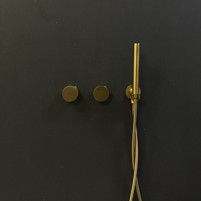 Como Gouden badkraan met handdouche Mood 60, met wand montage box