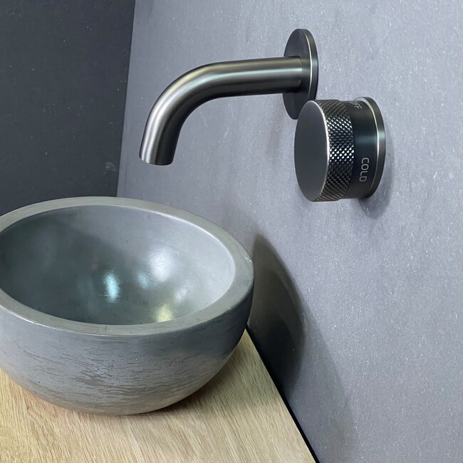 Como Inbouw fonteinkraan Mood60. Gun-metal-zwart,10cm uitloop met inbouwdeel.
