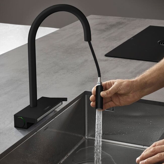 Hansgrohe Keukenkraan Aquno Select M81 zwart. Uittrekbare hoge uitloop met waterval