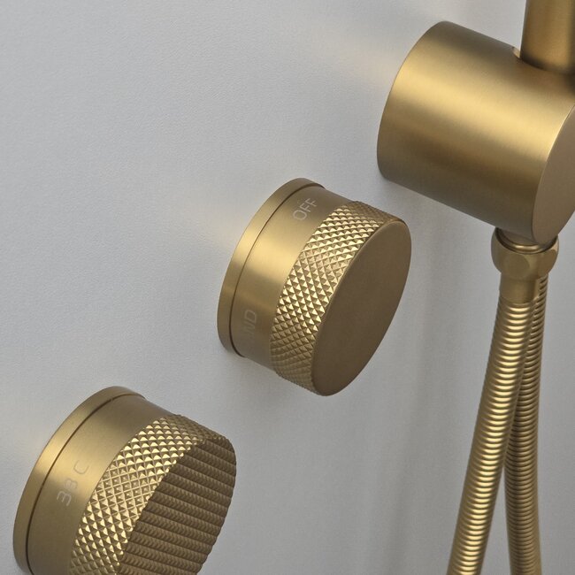 Como Badkraan messing goud met handdouche Mood 60 Plus-compleet set