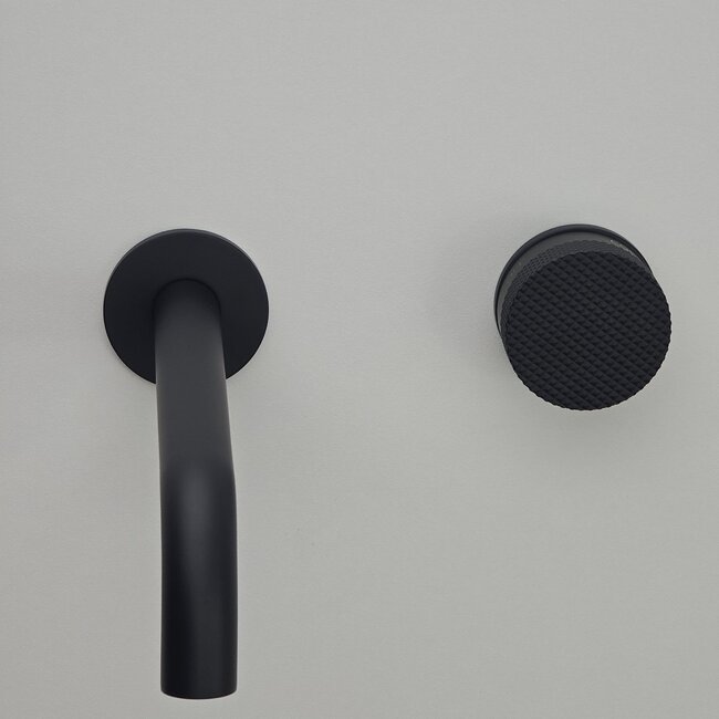 Como Mood60 wand mengkraan 23 cm uitloop zwart – Design wastafelkraan