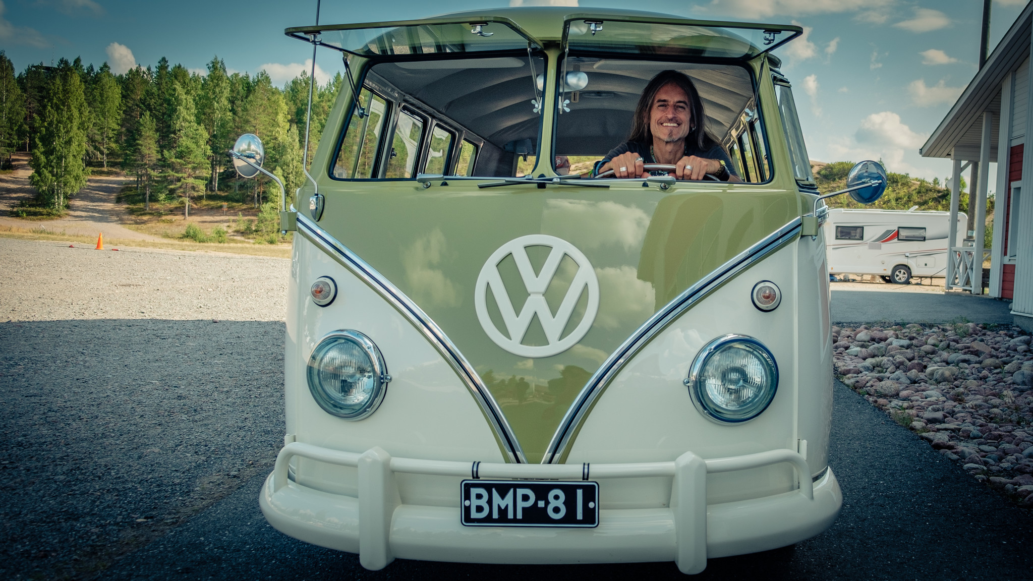 Ronald in VW bus