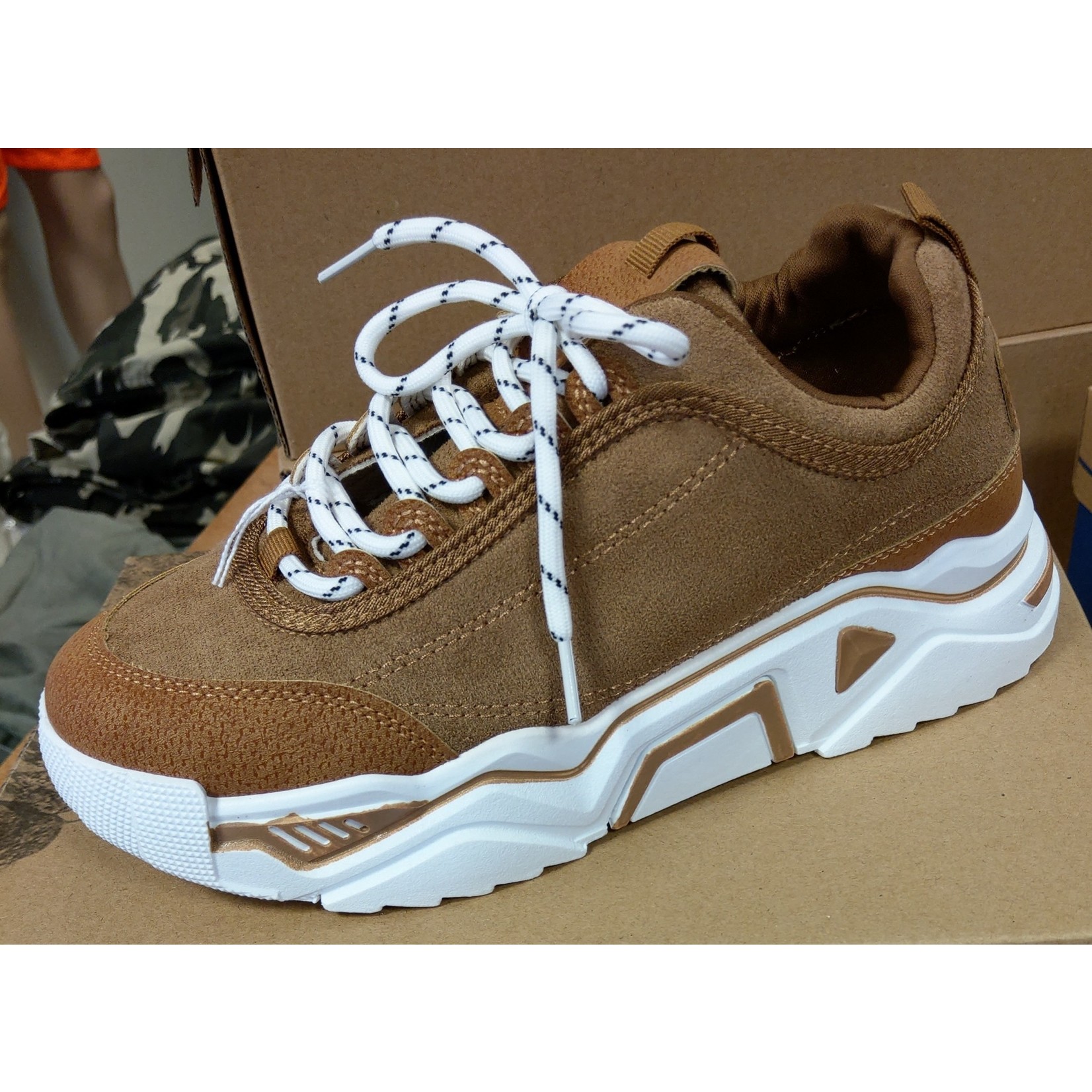 sneaker camel/wit - Nice to Wear