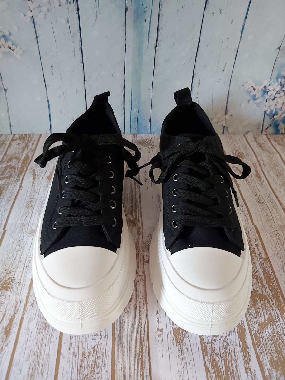 Vegetarian Shoes Volks Sneaker - Black/Red | VEGA-LIFE