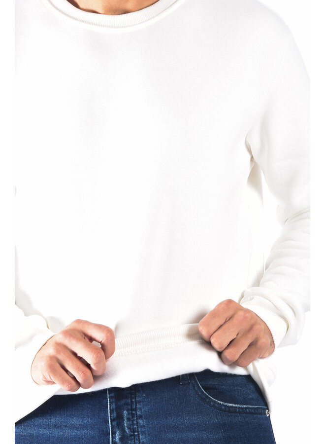 Basic sweater “caleb” White