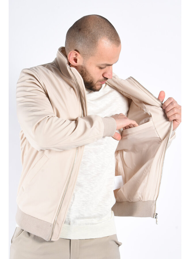 Premium Shell Jacket “Jaro” Beige