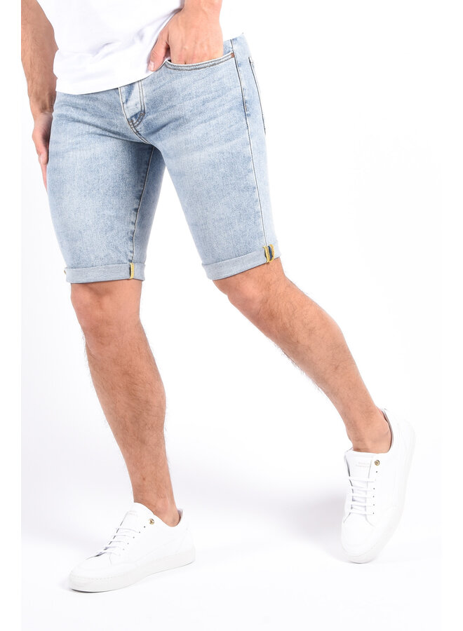 Slim Fit Stretch Jeans Shorts “Lenn” Light Blue Washed
