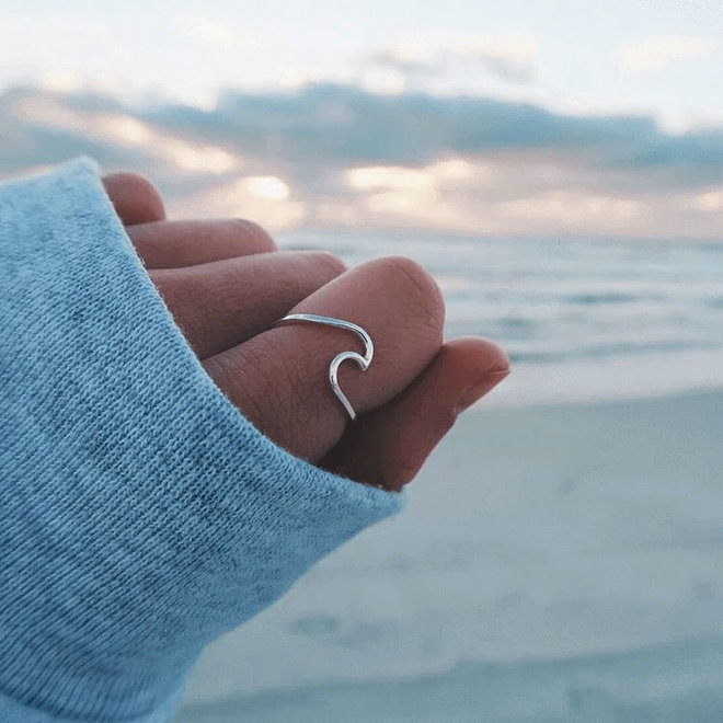 Pura Vida Wave Ring Silver