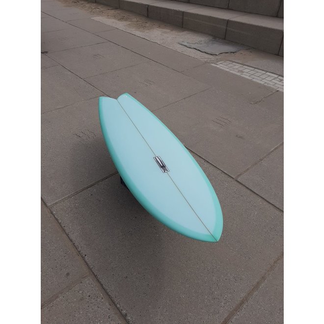 Critters Catfish Surfboard 5'10'' Light Green