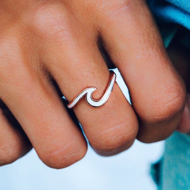 Pura Vida Enamel Wave Ring Gold