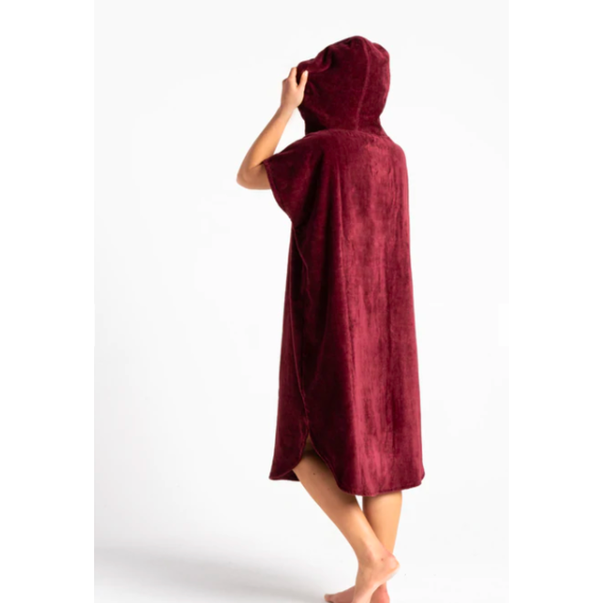 Robie Surf Poncho Wine