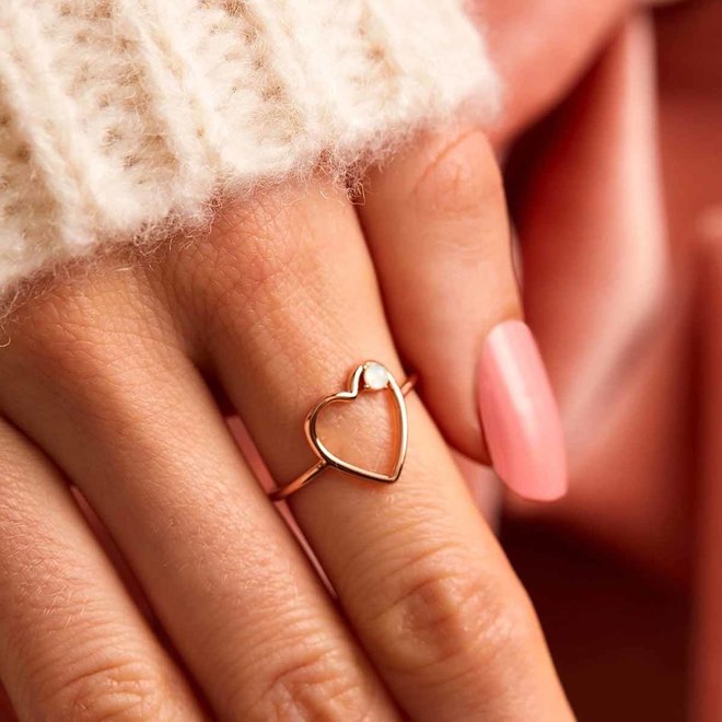 Pura Vida Sweetheart Stone Ring Rose Gold