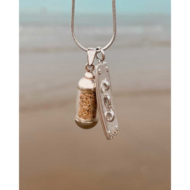 Laguna Treasures Beach Pendant Silver with Kiteboard