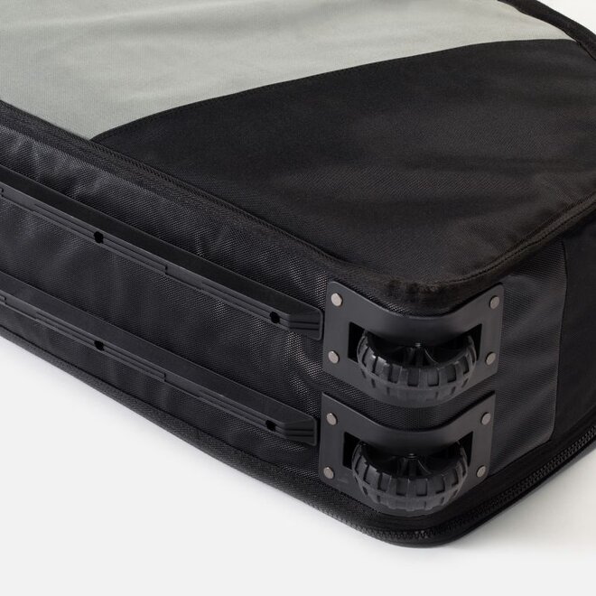 ROAM 9'2 Coffin Wheelie Boardbag Universal