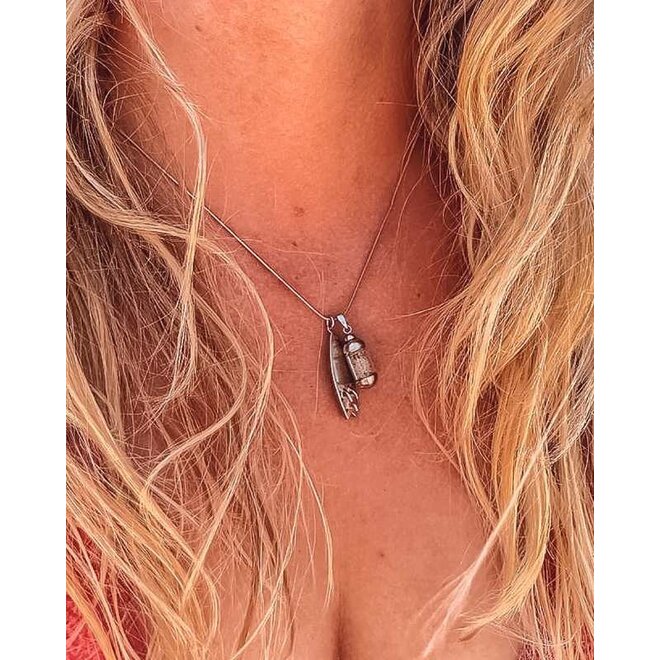 Laguna Treasures Beach Pendant Silver with Surfboard