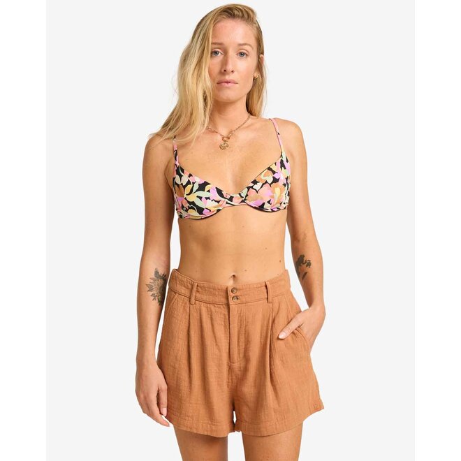 Billabong Women's Tailor Made Short Doeskin