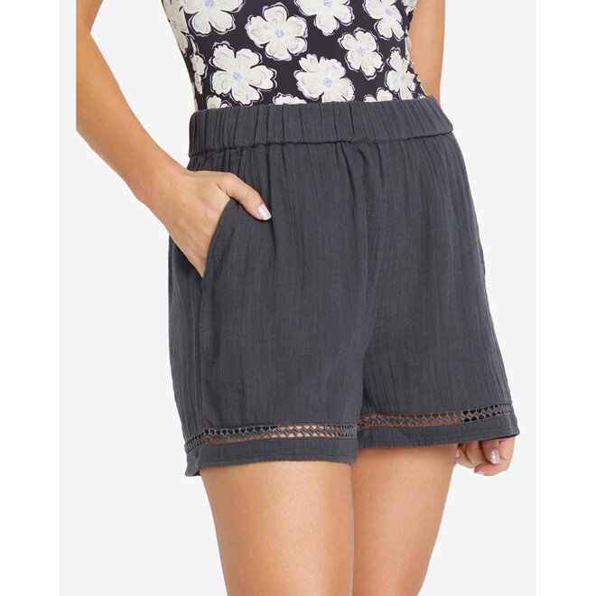 Billabong Dames Summers End Short Black Sands