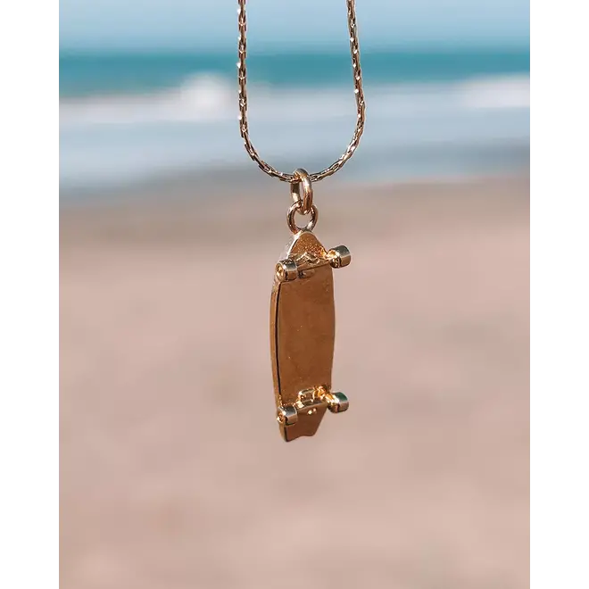 Laguna Treasures Ocean Necklace Surfskateboard Gold