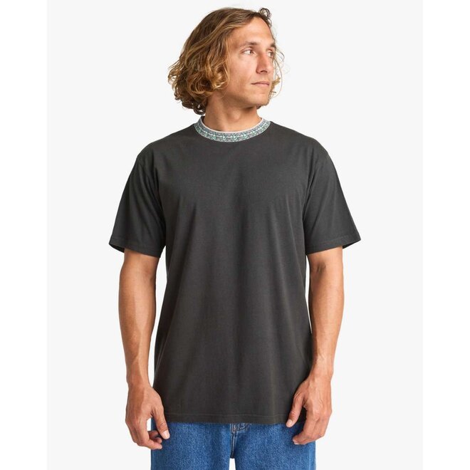 Billabong Heren Tribal Wave Tee Washed Black
