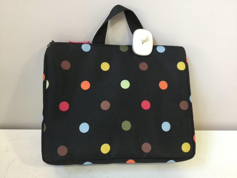 reisenthel toiletbag xl dots - giftshop palace