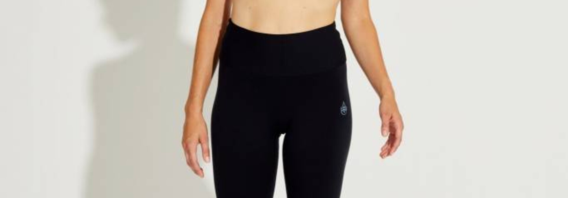 Shakti Activewear Mid Rise Capri - Black