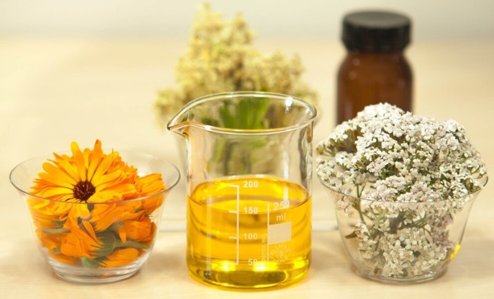 Essential oils for yoga practice