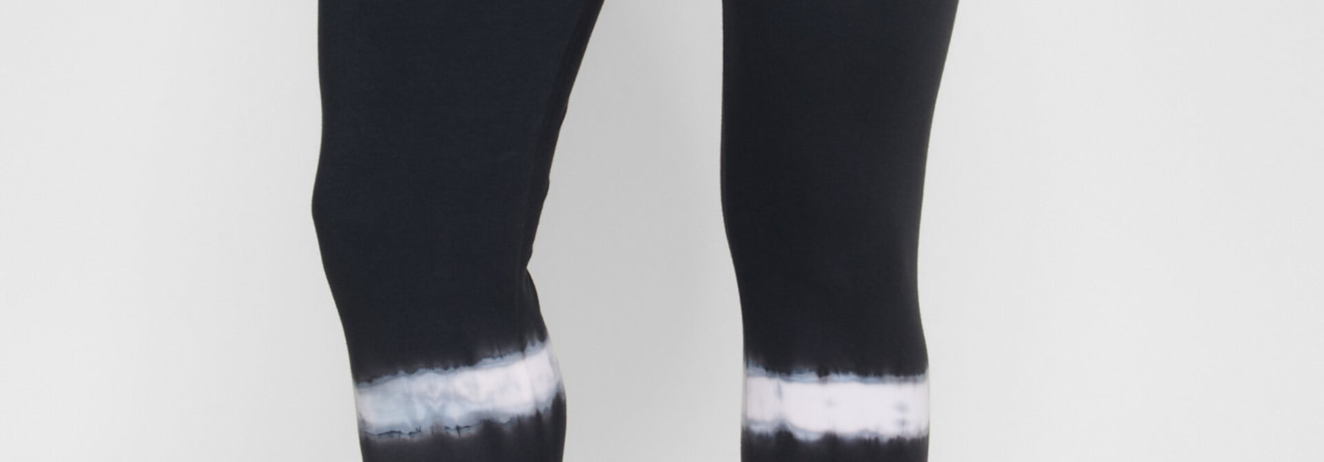 Urban Goddess Bhaktified Shunya Yoga Legging - Urban Black/White