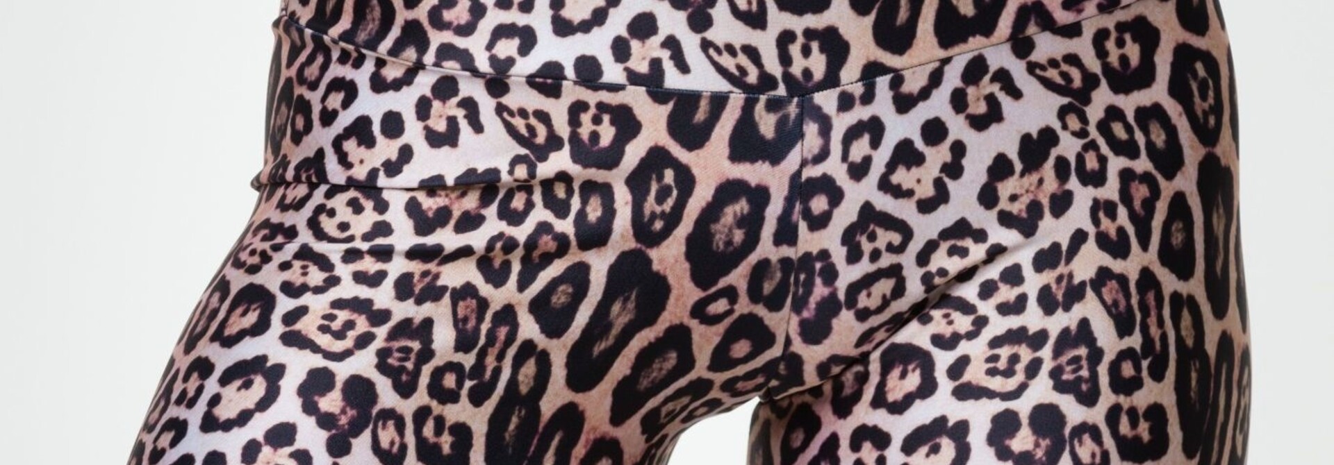 Onzie High Rise Mini Biker Short - Leopard