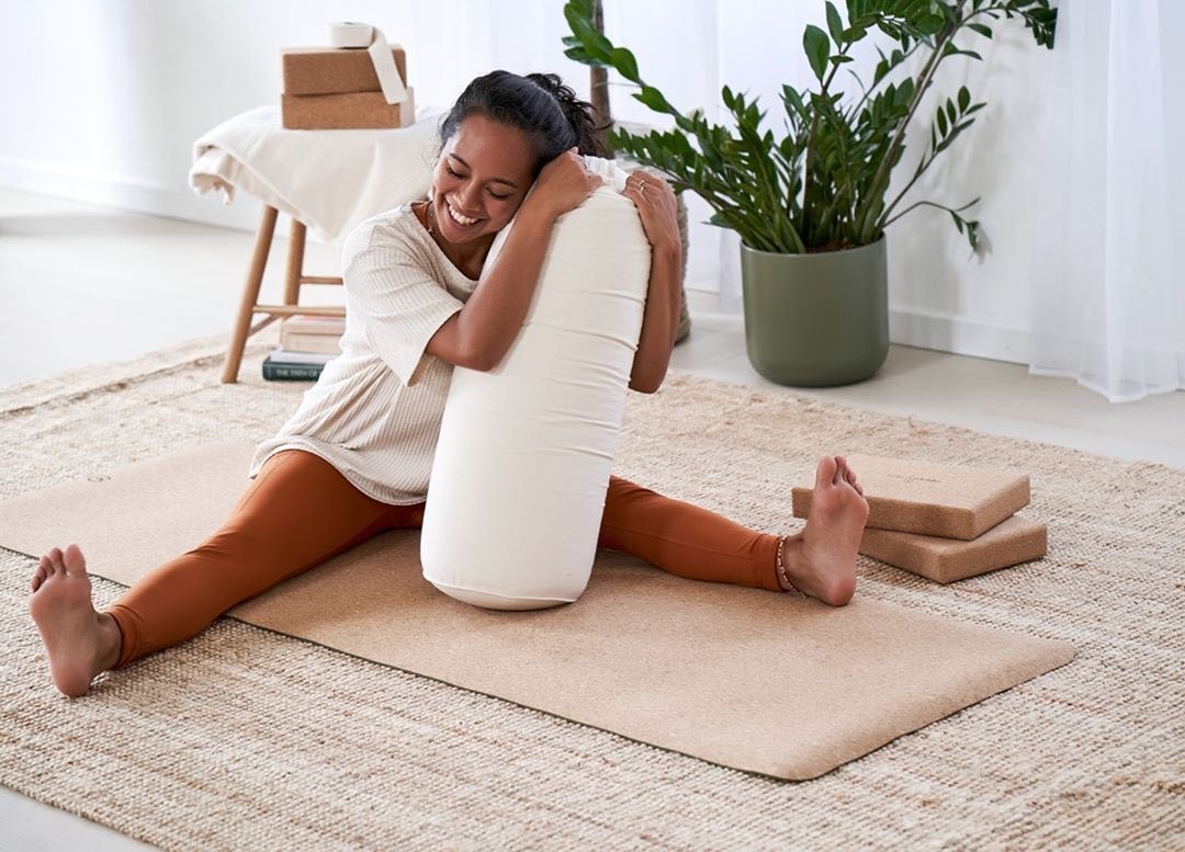 Yoga met een bolster