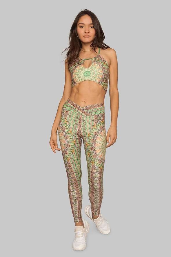 Wolven Ruched Crossover Legging - Fauna - Yogisha