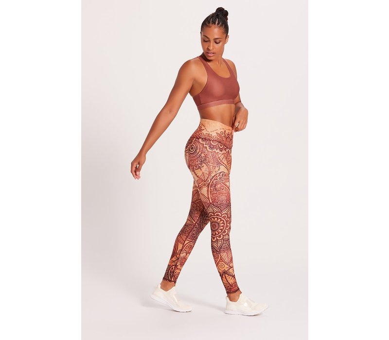 Niyama Sol Barefoot Legging - Traveler - Yogisha Amsterdam