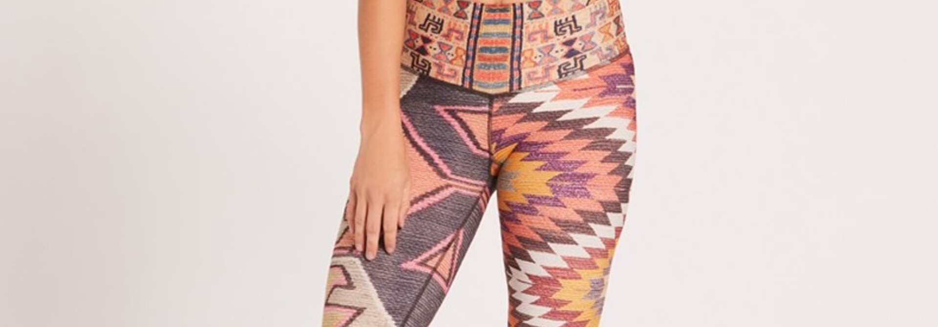 Niyama Sol Niyama Sol High Waisted Barefoot Leggings - Lantau Base Camp